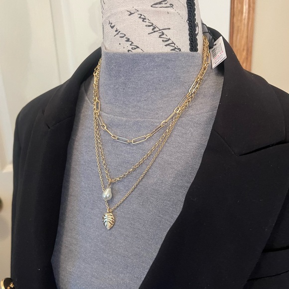 NWT WHBM GREEN JADE AND GOLD CONVERTIBLE NECKLACE - Picture 3 of 8